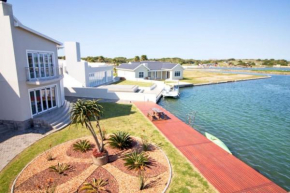 Marina Martinique Apartment, Jeffreys Bay
